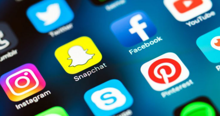 Facebook ou Instagram : quel réseau social choisir ?